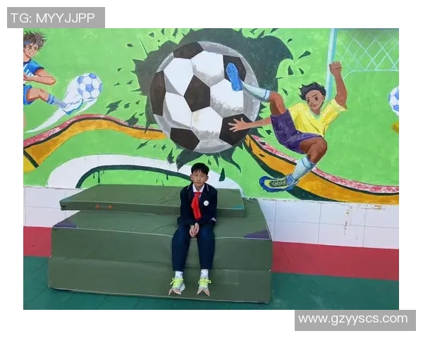 足球明星官方账号揭秘他们的训练生活与场外趣事