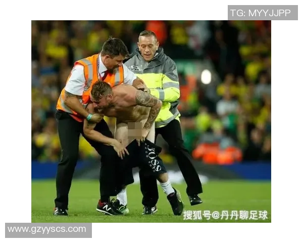 法国足球明星受伤瞬间曝光引发球迷热议与关心